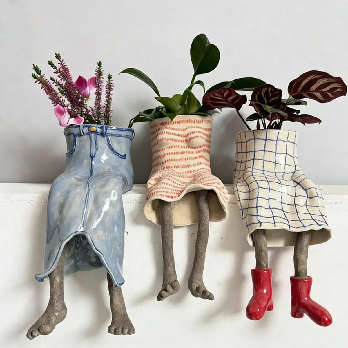 1 Pcs Funny Dangling Legs Ceramic Planter Pot home and shelf Decor