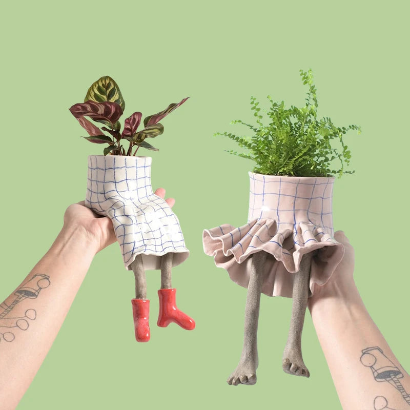 1 Pcs Funny Dangling Legs Ceramic Planter Pot home and shelf Decor