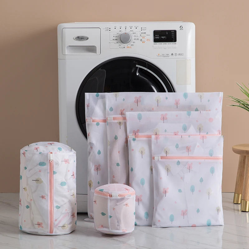 6Pcs Laundry Bags Set Dirty Clothes Organize Pouch Cute Print Washing Bags Fine Mesh For Clothing Protect Bathroom Laundry Set